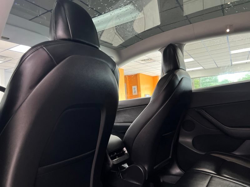 Used 2021 Tesla Model Y Long Range AWD/4WD image 18