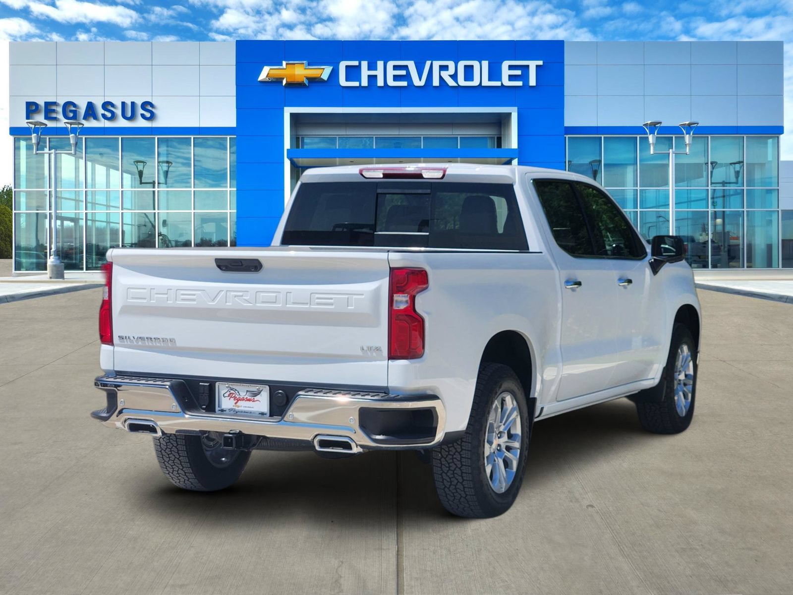 New 2026 Chevrolet Silverado 1500 LTZ w/ LTZ Premium Package AWD/4WD image 5