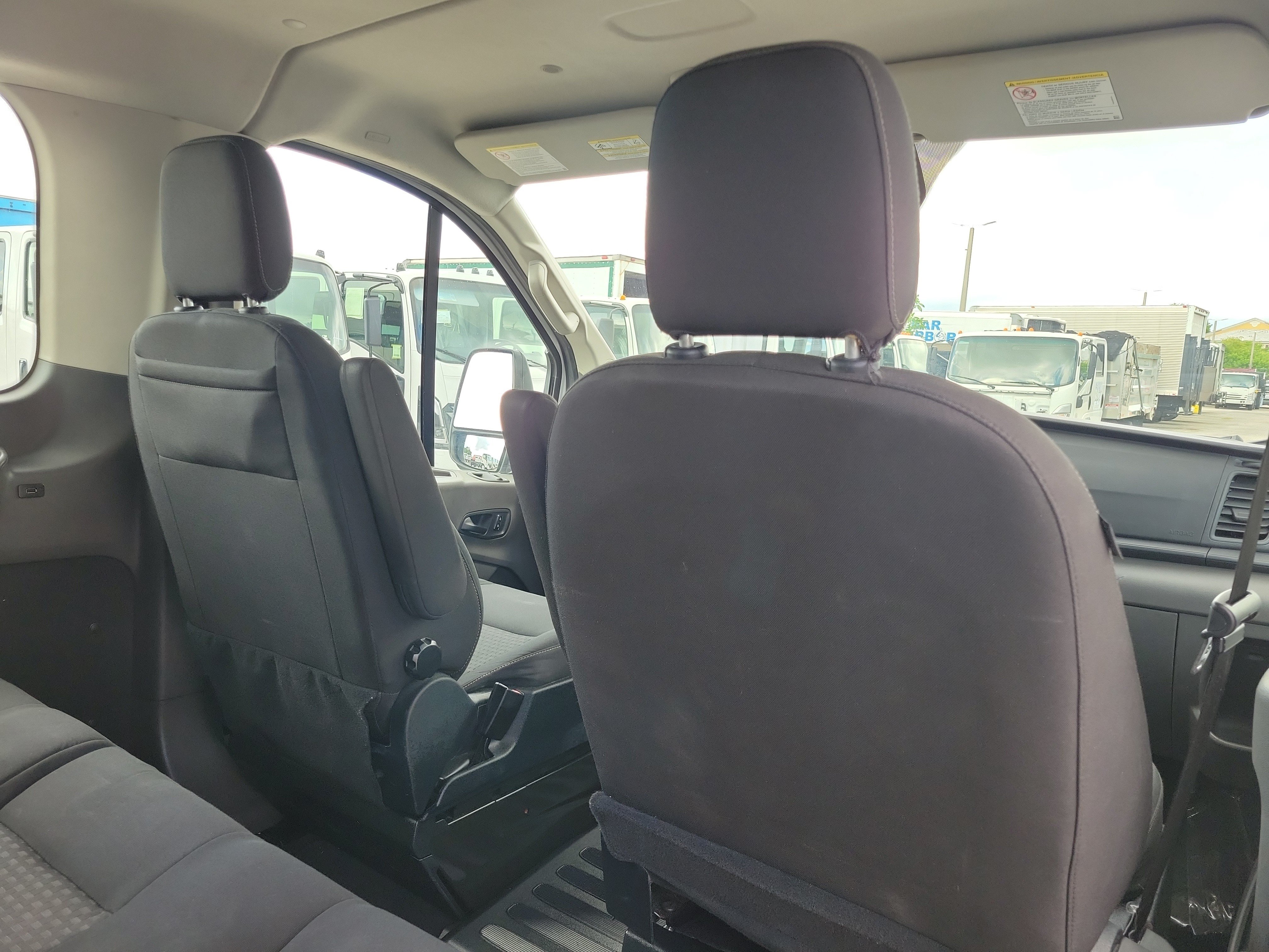 Used 2022 Ford Transit 350 XLT RWD image 16