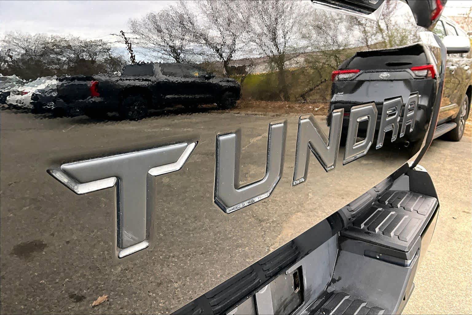 Used 2024 Toyota Tundra SR5 w/ SR5 Convenience Package AWD/4WD image 10