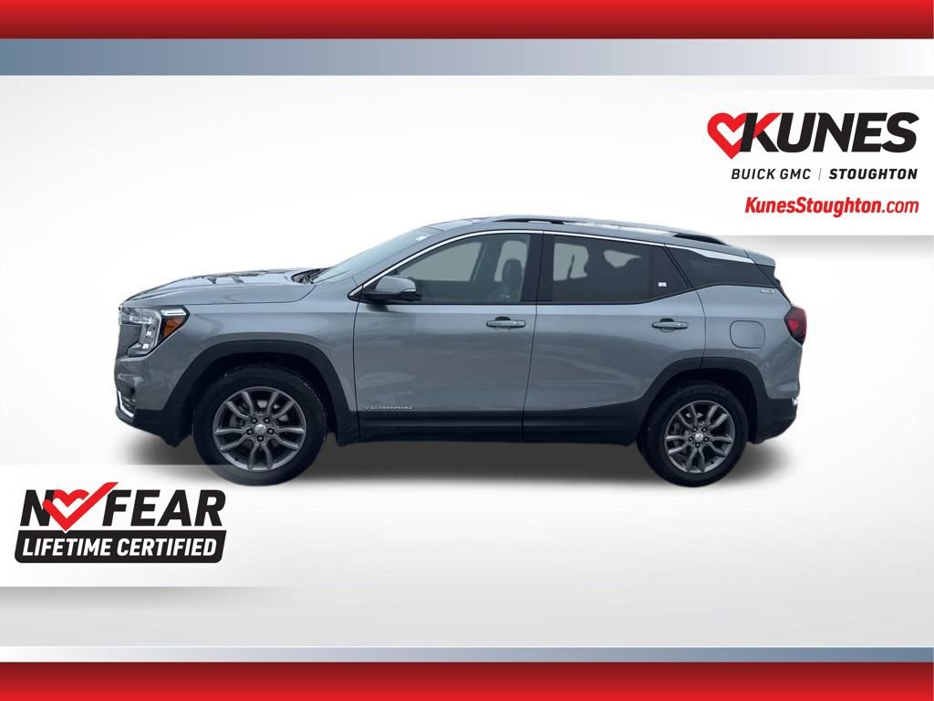 Used 2024 GMC Terrain SLT image 8