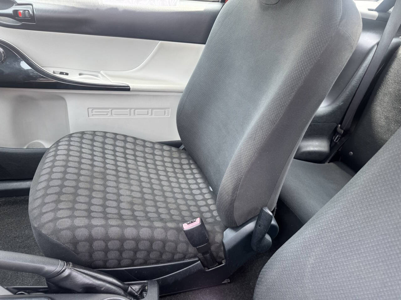 Used 2013 Scion iQ FWD image 21