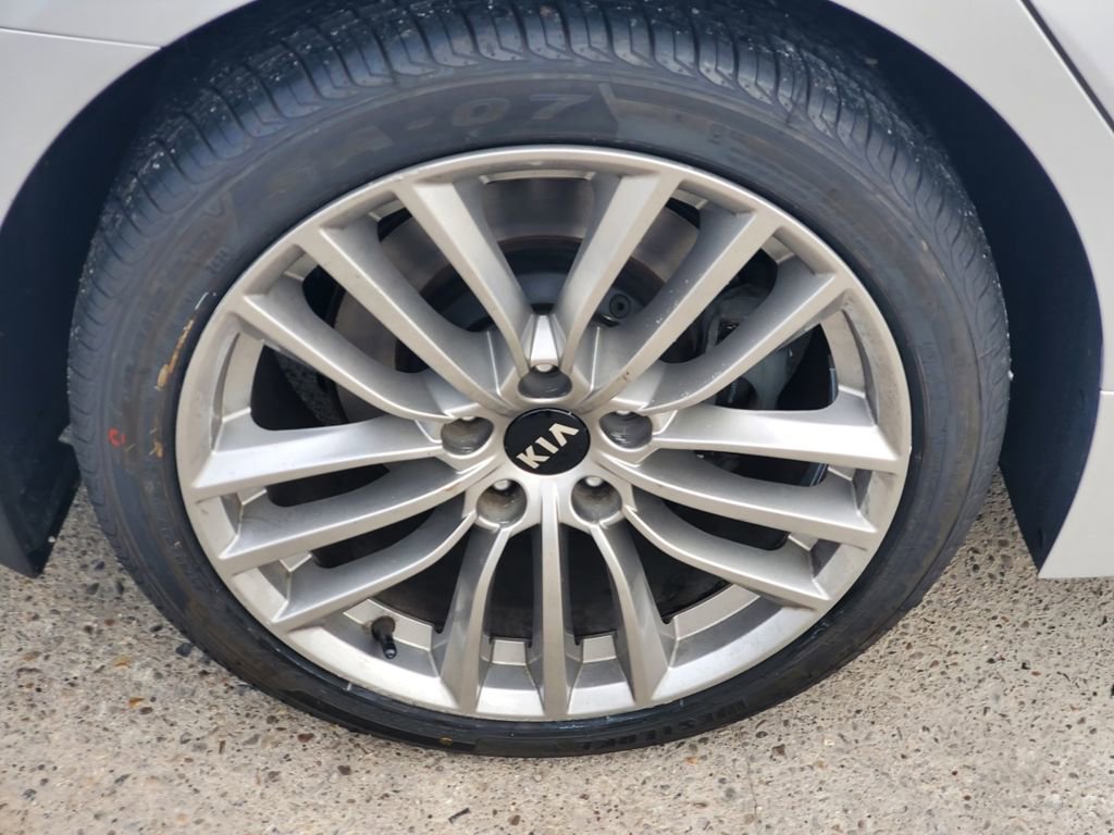 Used 2018 Kia Stinger image 4