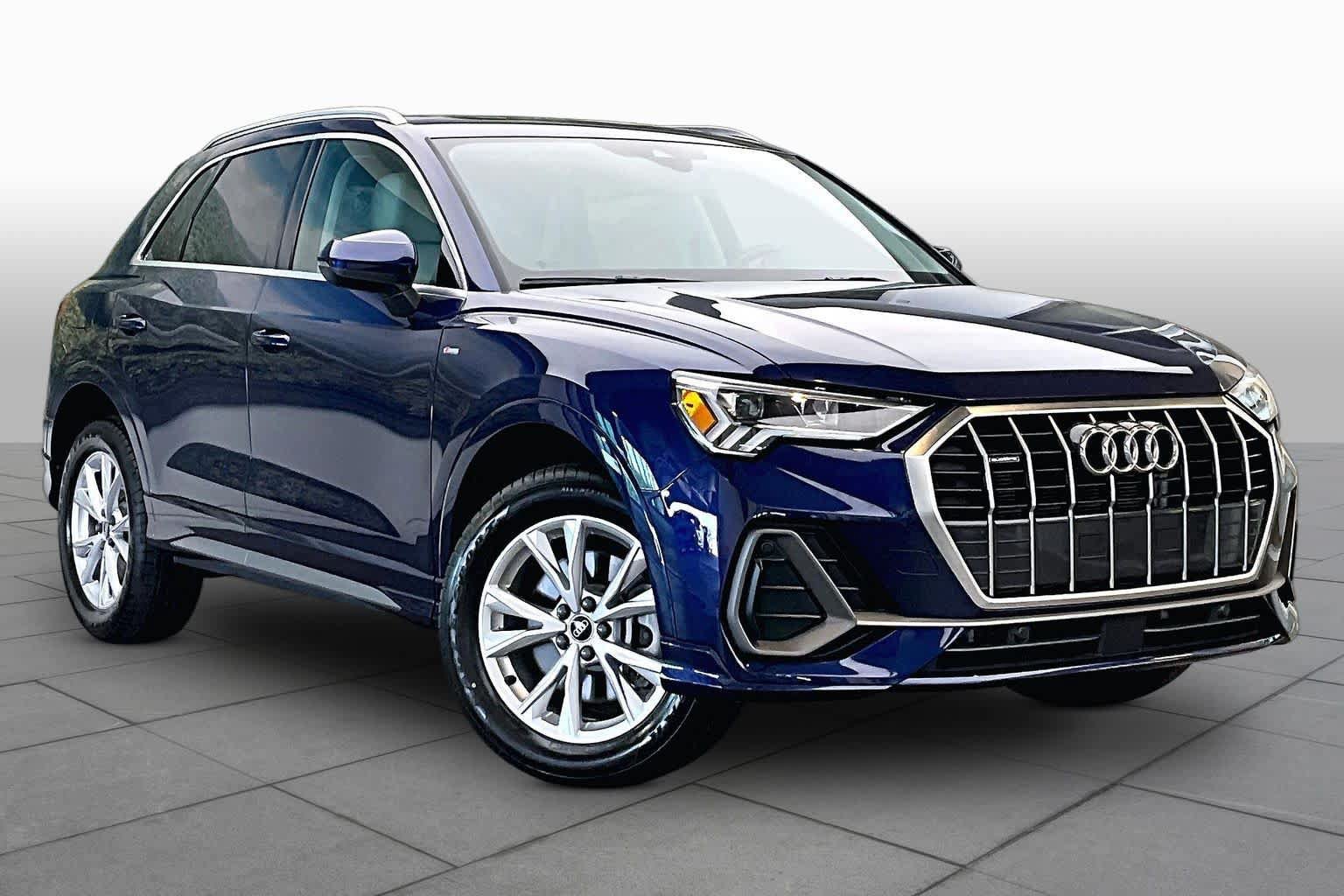 Certified 2024 Audi Q3 2.0T Premium w/ Convenience Package AWD/4WD image 3