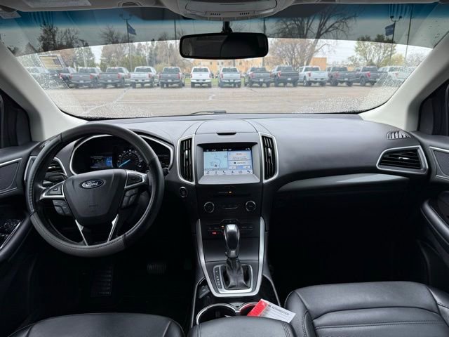Used 2018 Ford Edge SEL w/ Equipment Group 201A FWD image 2