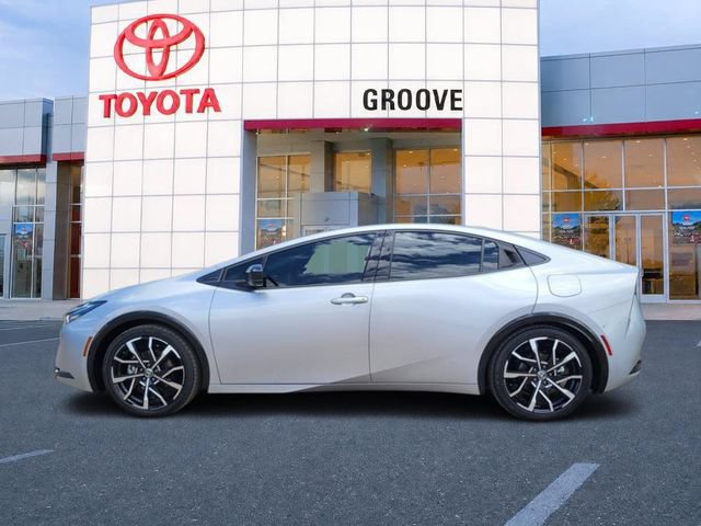 Used 2024 Toyota Prius Prime Premium w/ Advanced Technology Package FWD image 2