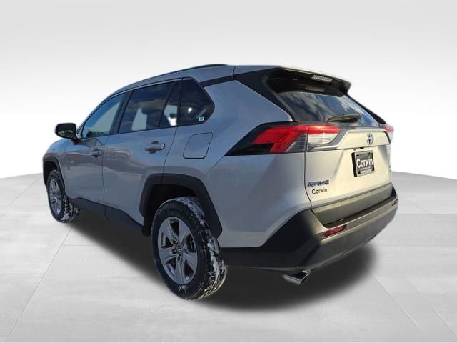 Used 2023 Toyota RAV4 XLE image 9