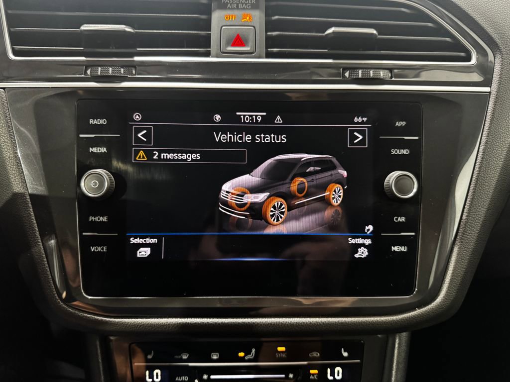 Used 2024 Volkswagen Tiguan SE FWD image 38