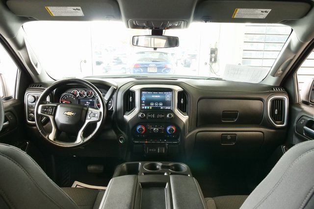 Used 2022 Chevrolet Silverado 1500 LT image 18
