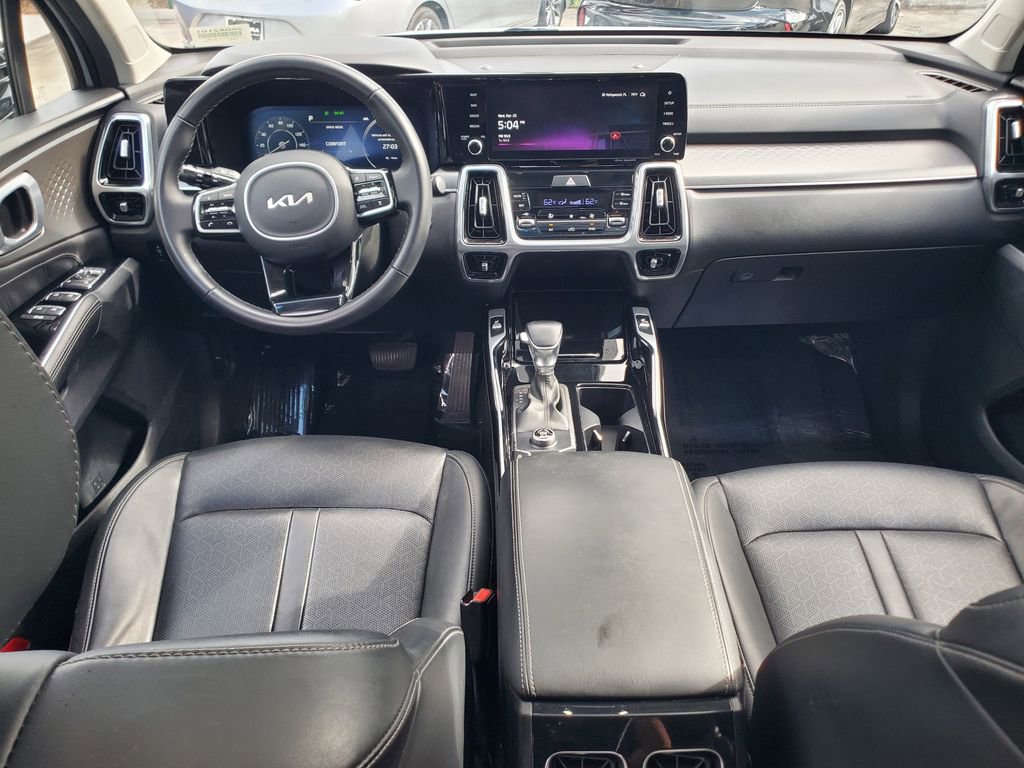 Used 2023 Kia Sorento SX FWD image 10