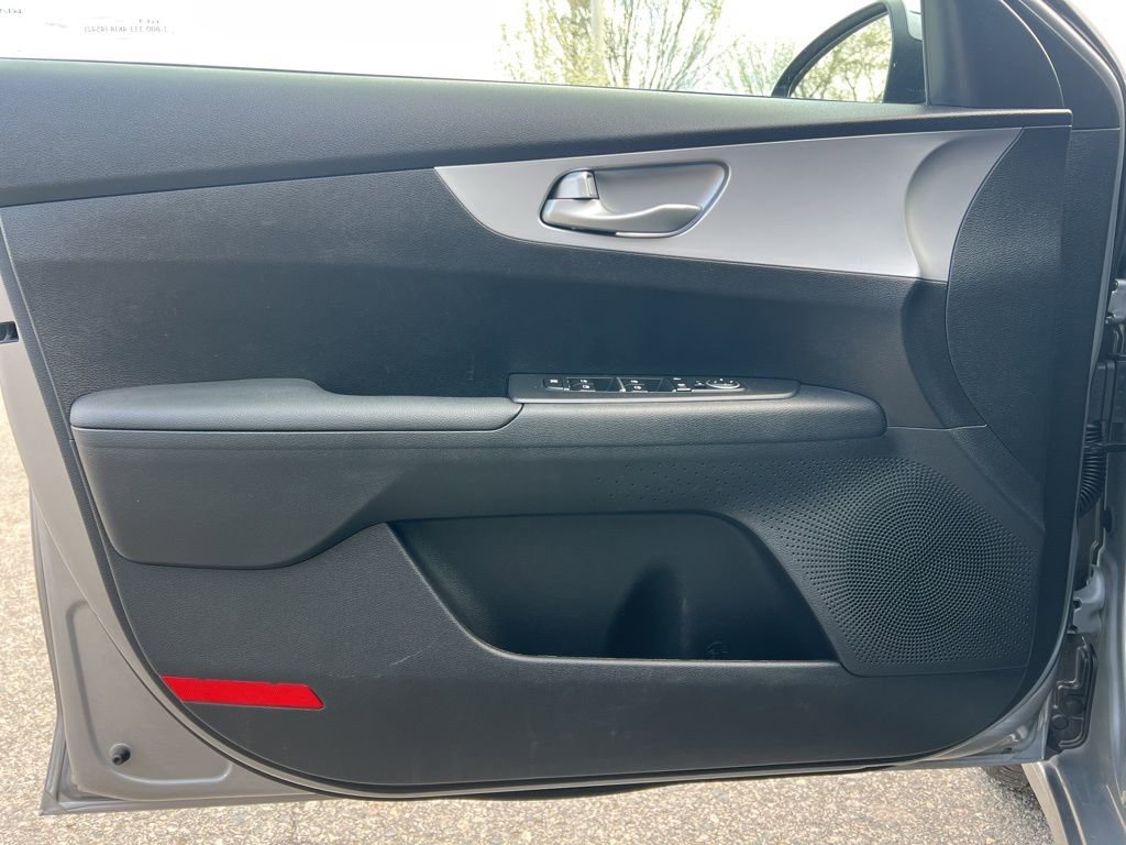 Certified 2024 Kia Forte LXS FWD image 11