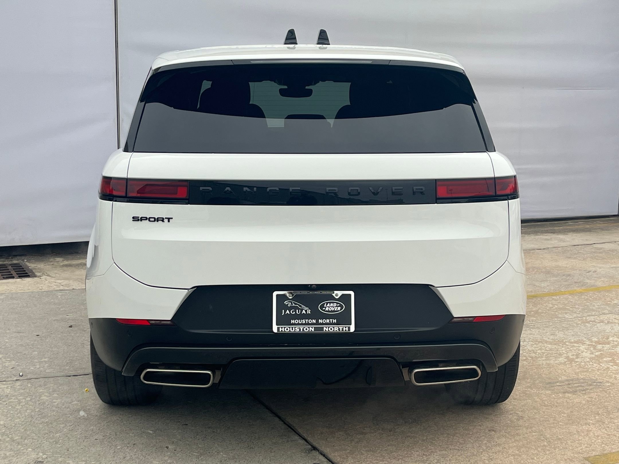 Certified 2025 Land Rover Range Rover Sport SE image 10