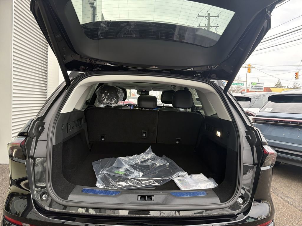 New 2026 Lincoln Nautilus Reserve w/ Jet Appearance Package image 12