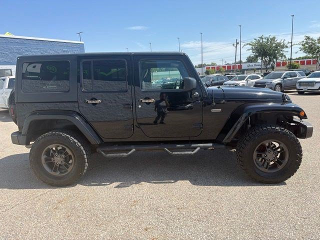 Used 2016 Jeep Wrangler Unlimited Sahara AWD/4WD image 6