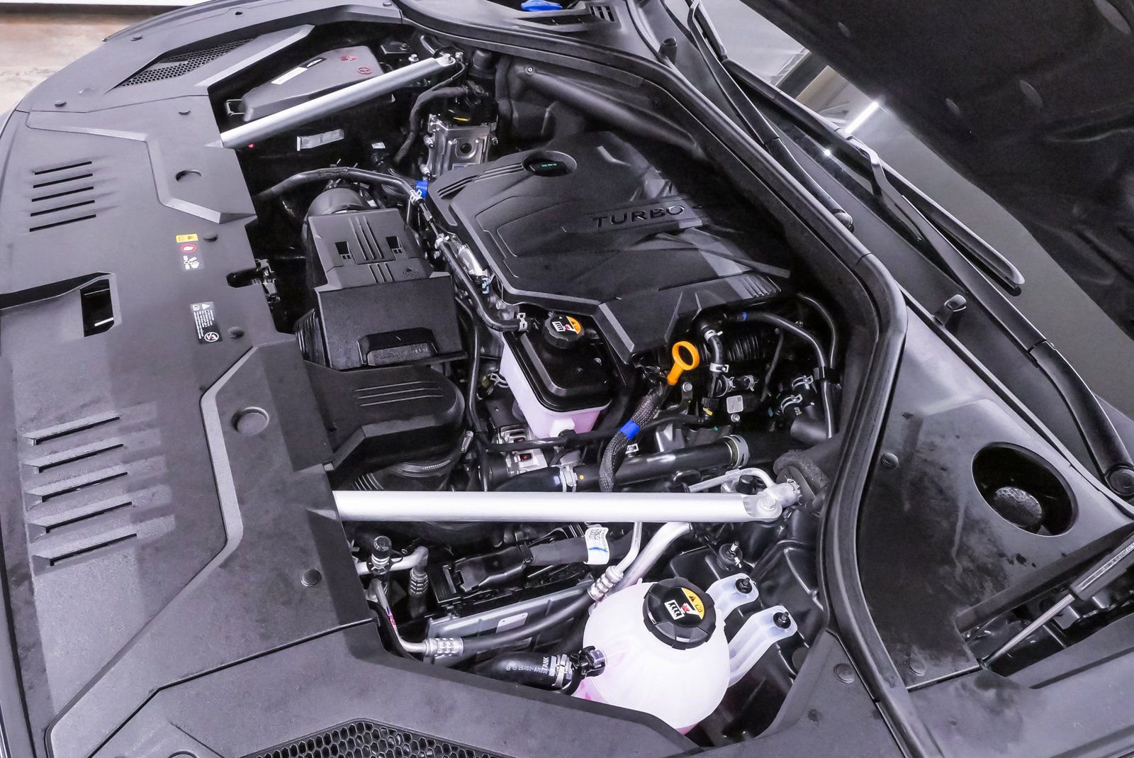 Certified 2026 Genesis GV70 2.5T Advanced image 23