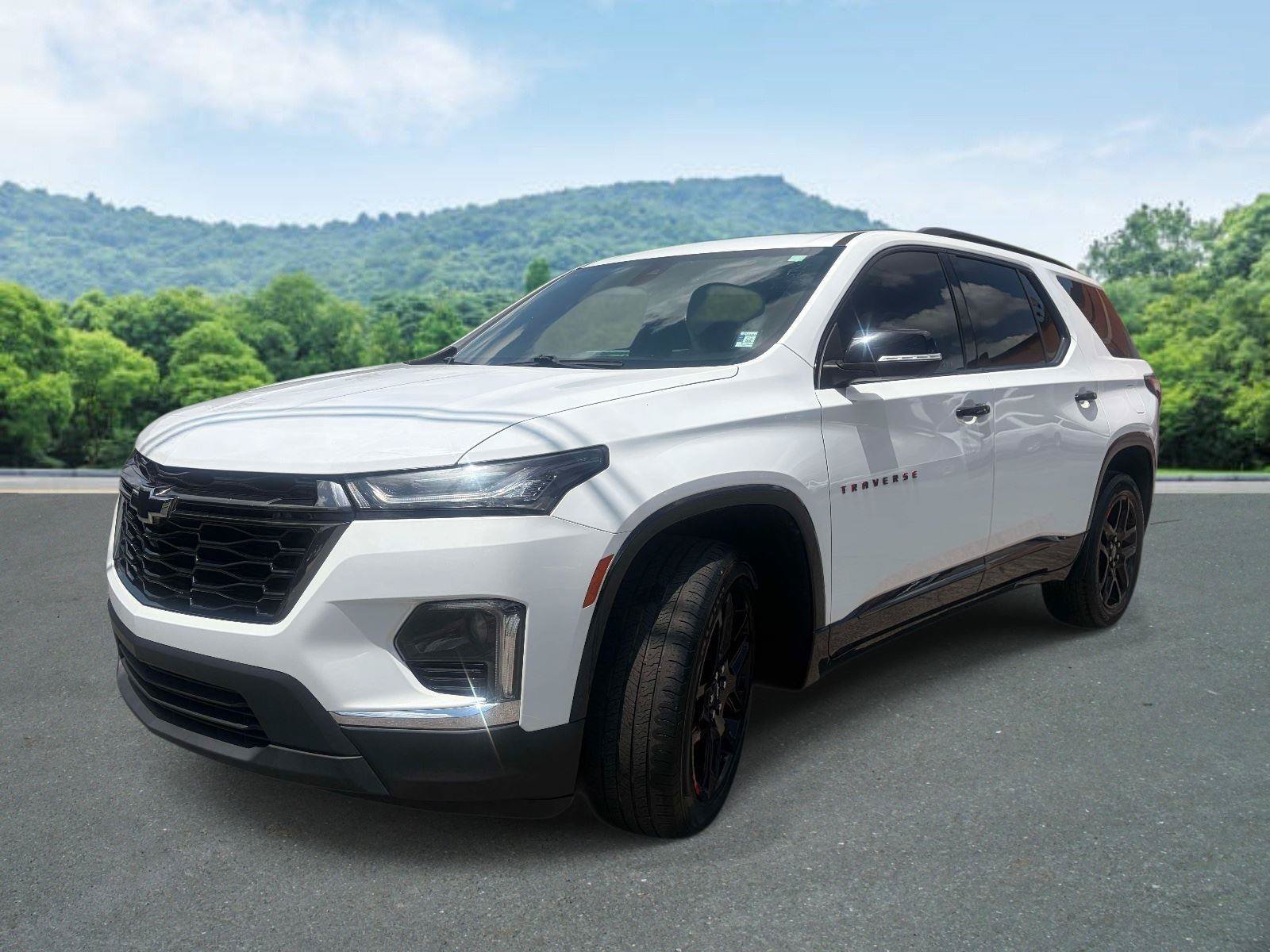 Used 2022 Chevrolet Traverse Premier w/ Redline Edition FWD image 26