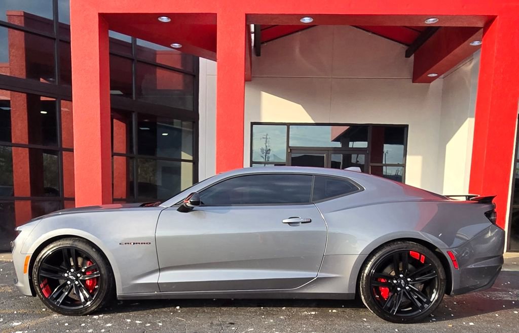 Used 2021 Chevrolet Camaro SS w/ Redline Edition RWD image 5