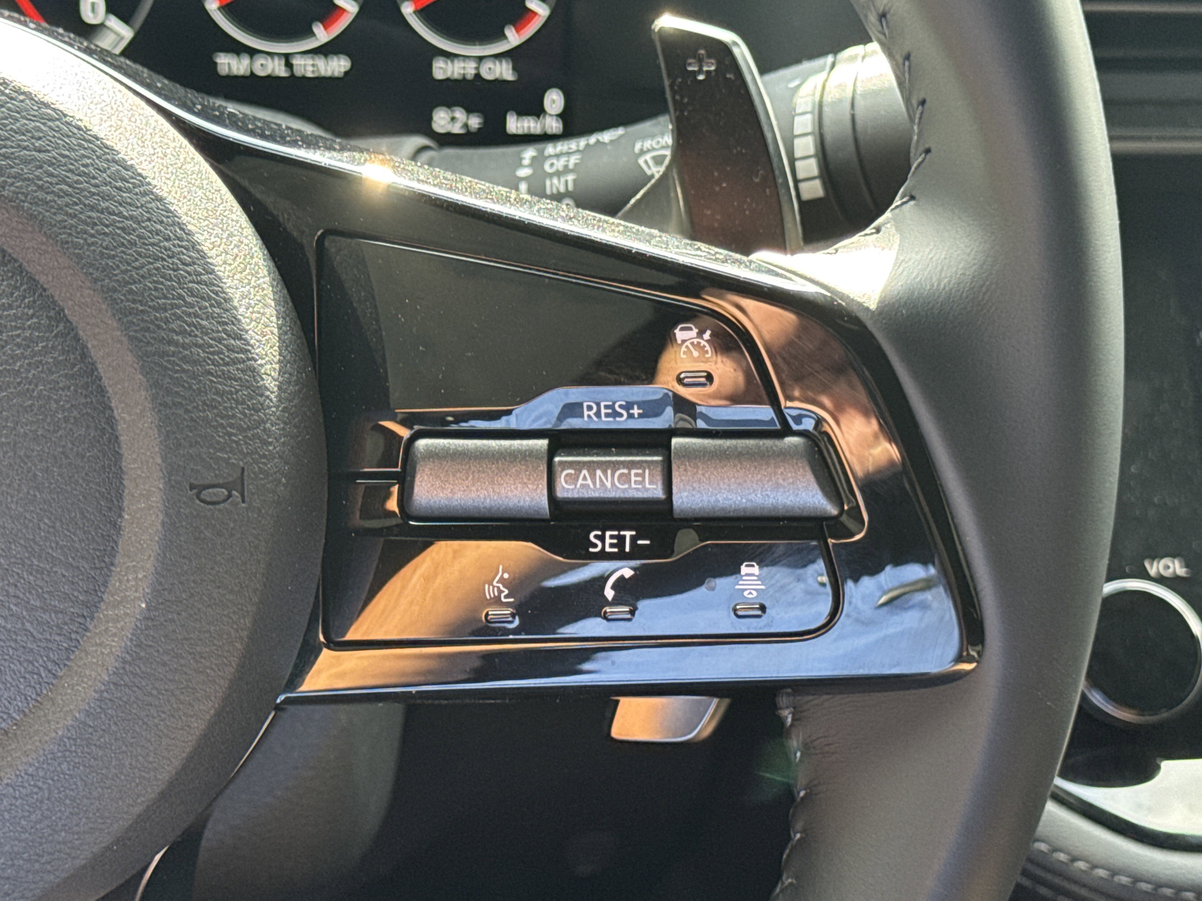 Used 2024 Nissan Z Performance w/ Floor Mat Package image 15