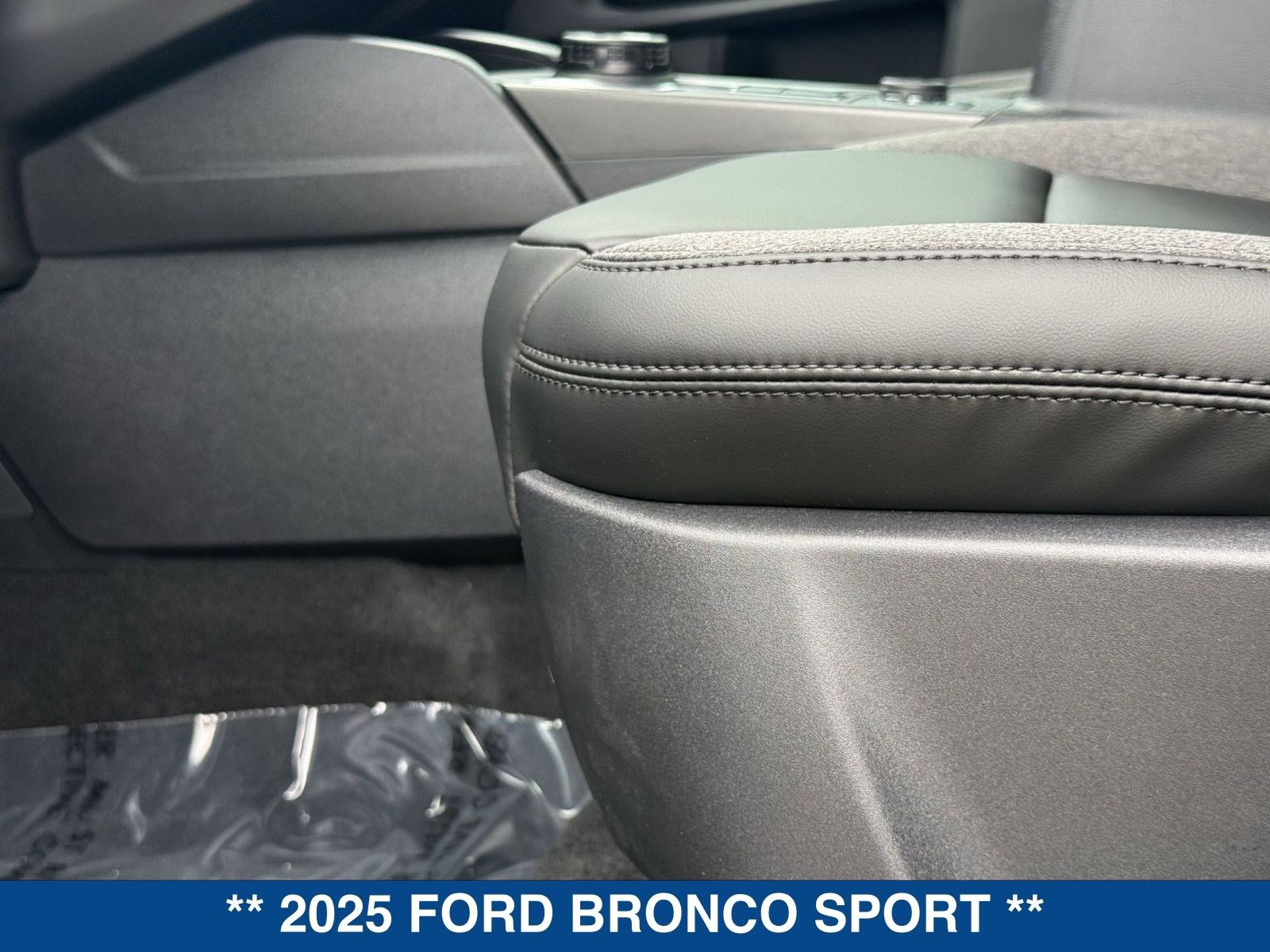 New 2025 Ford Bronco Sport Big Bend w/ Black Appearance Package image 19