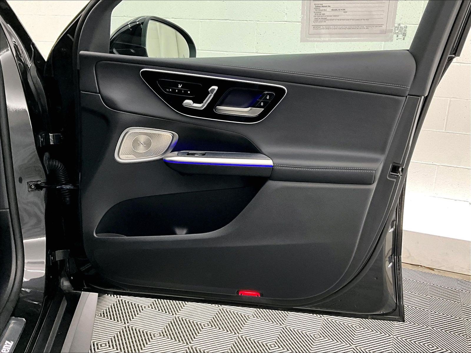 Certified 2025 Mercedes-Benz GLC 300 4MATIC w/ AMG Line image 25