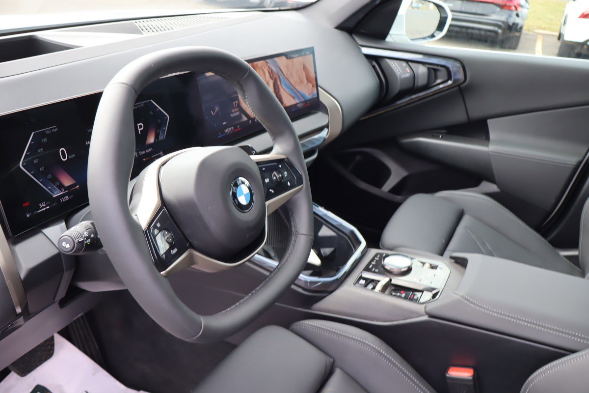 Used 2025 BMW X3 xDrive30i image 10