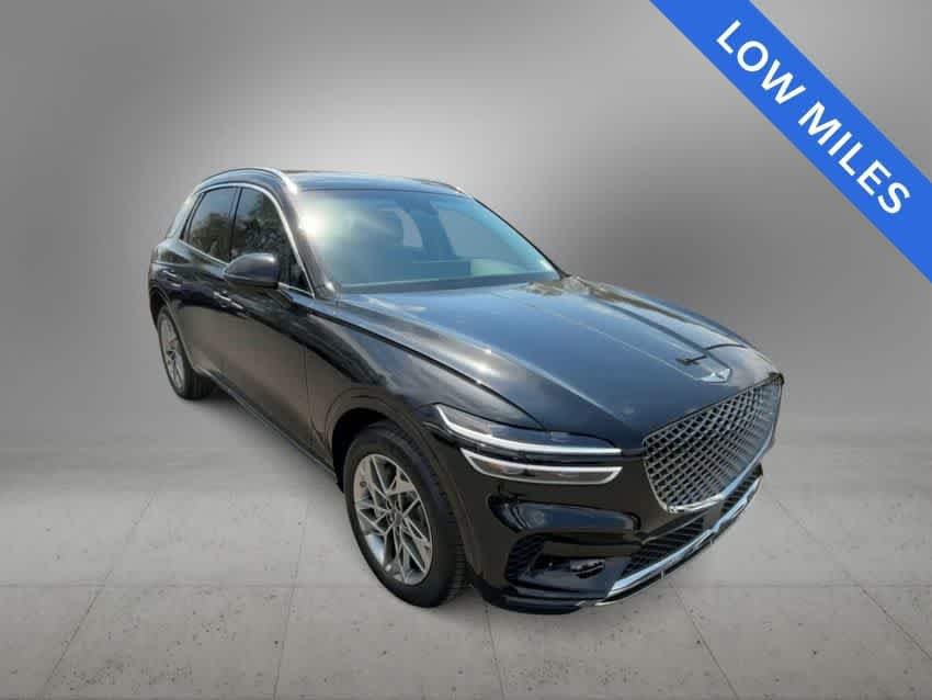 Certified 2024 Genesis GV70 2.5T AWD/4WD image 2