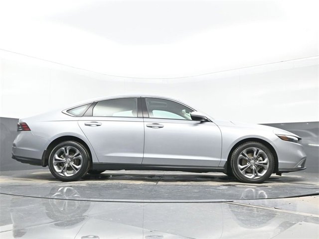 Used 2023 Honda Accord EX image 28