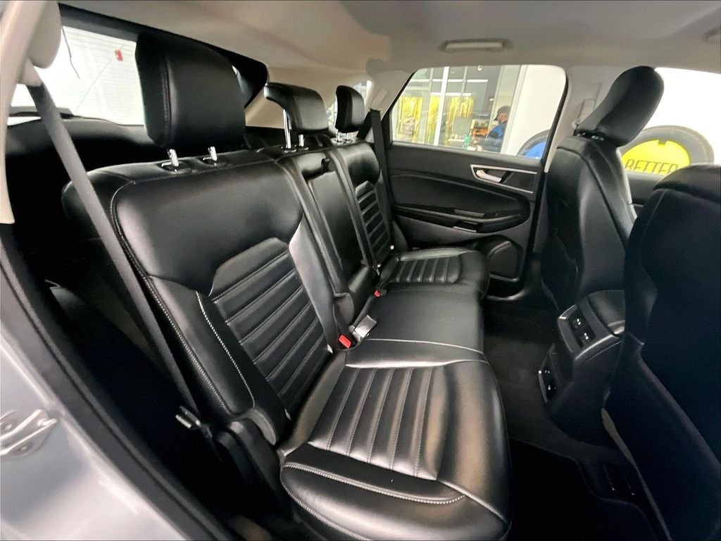 Used 2023 Ford Edge SEL w/ Convenience Package AWD/4WD image 16