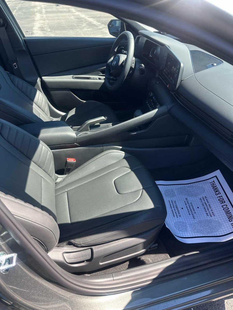 New 2026 Hyundai Elantra SEL Sport FWD image 24