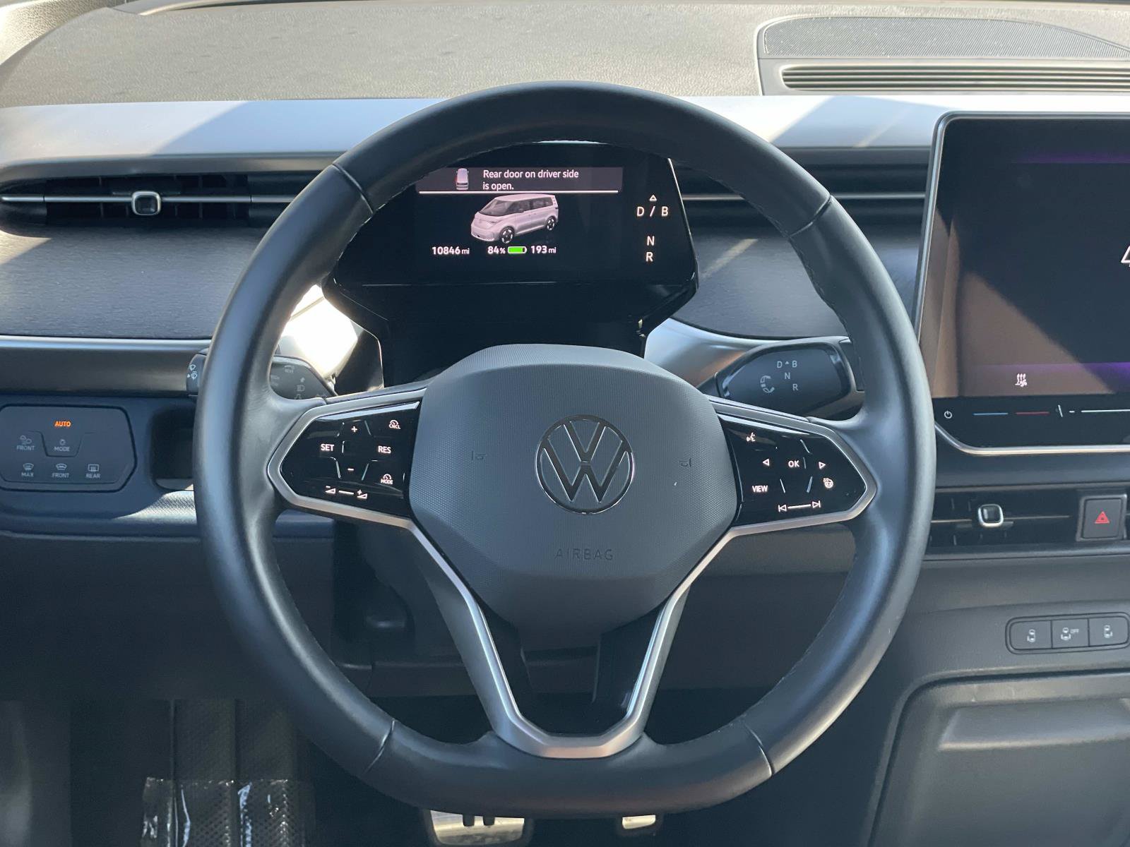 Certified 2025 Volkswagen ID. Buzz Pro S Plus AWD/4WD image 8