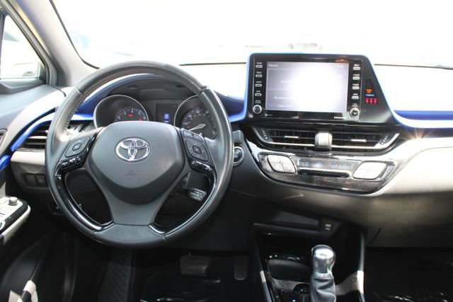 Used 2020 Toyota C-HR XLE FWD image 13