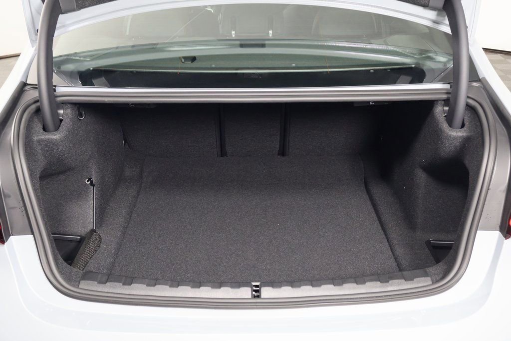 New 2026 BMW 330i Sedan w/ M Sport Package image 8