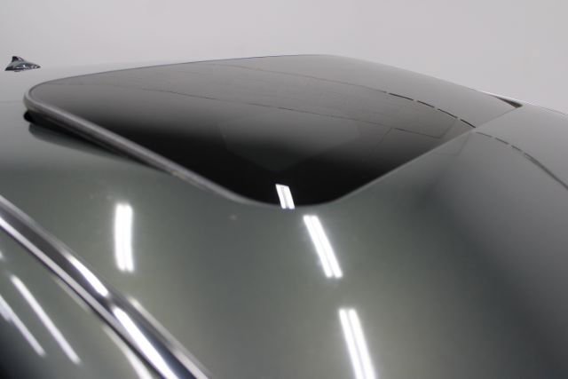 Used 2012 INFINITI M56 RWD image 6