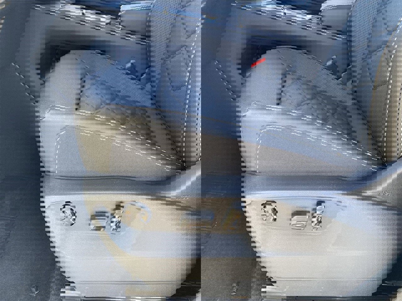 New 2026 Volkswagen Atlas SE image 16