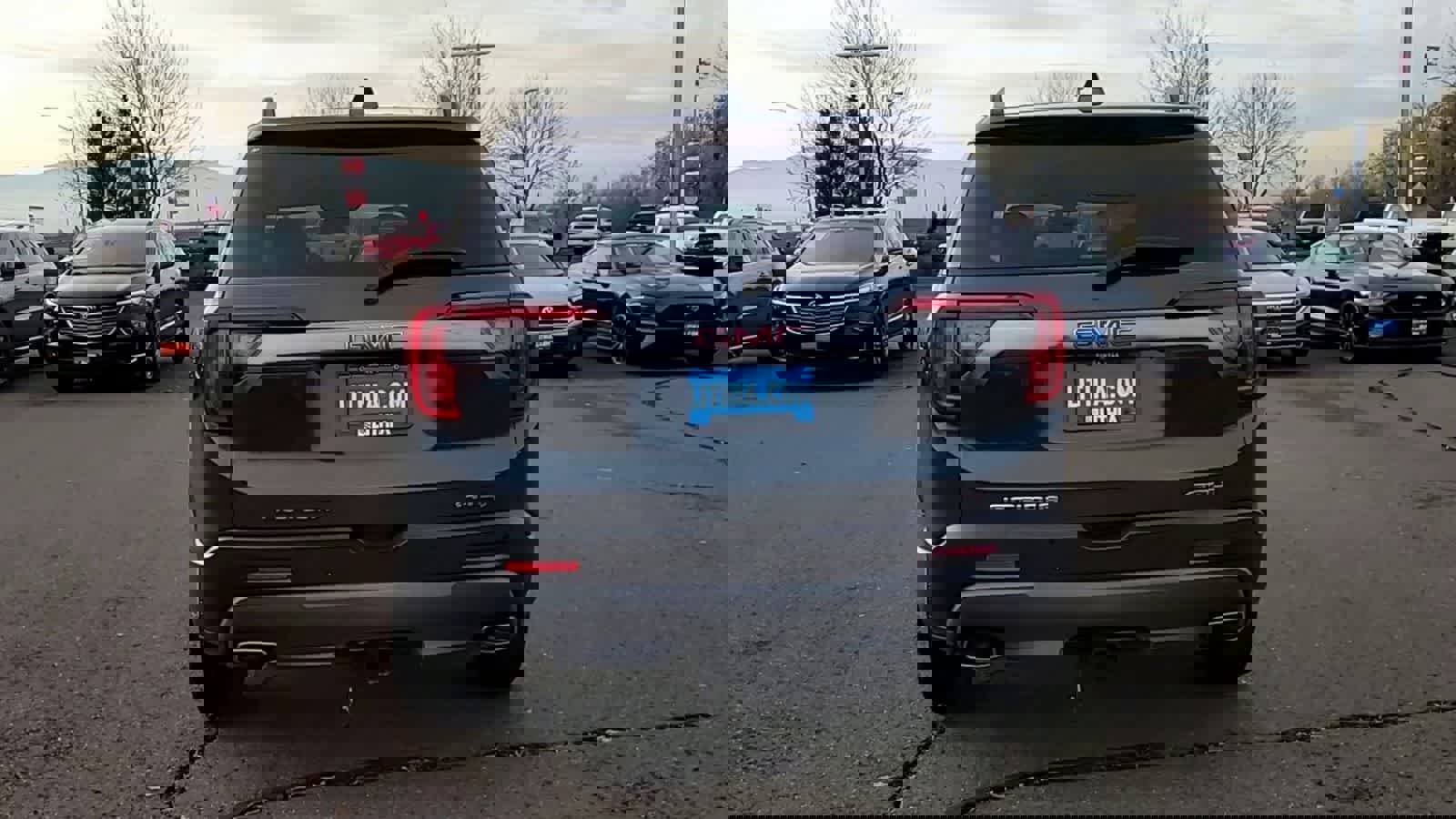 Used 2020 GMC Acadia AT4 image 7