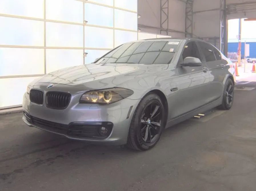 Used 2016 BMW 528i Sedan RWD image 2