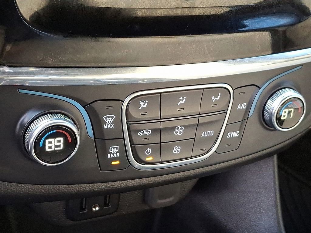 Used 2023 Chevrolet Traverse LS w/ Midnight/Sport Edition image 22