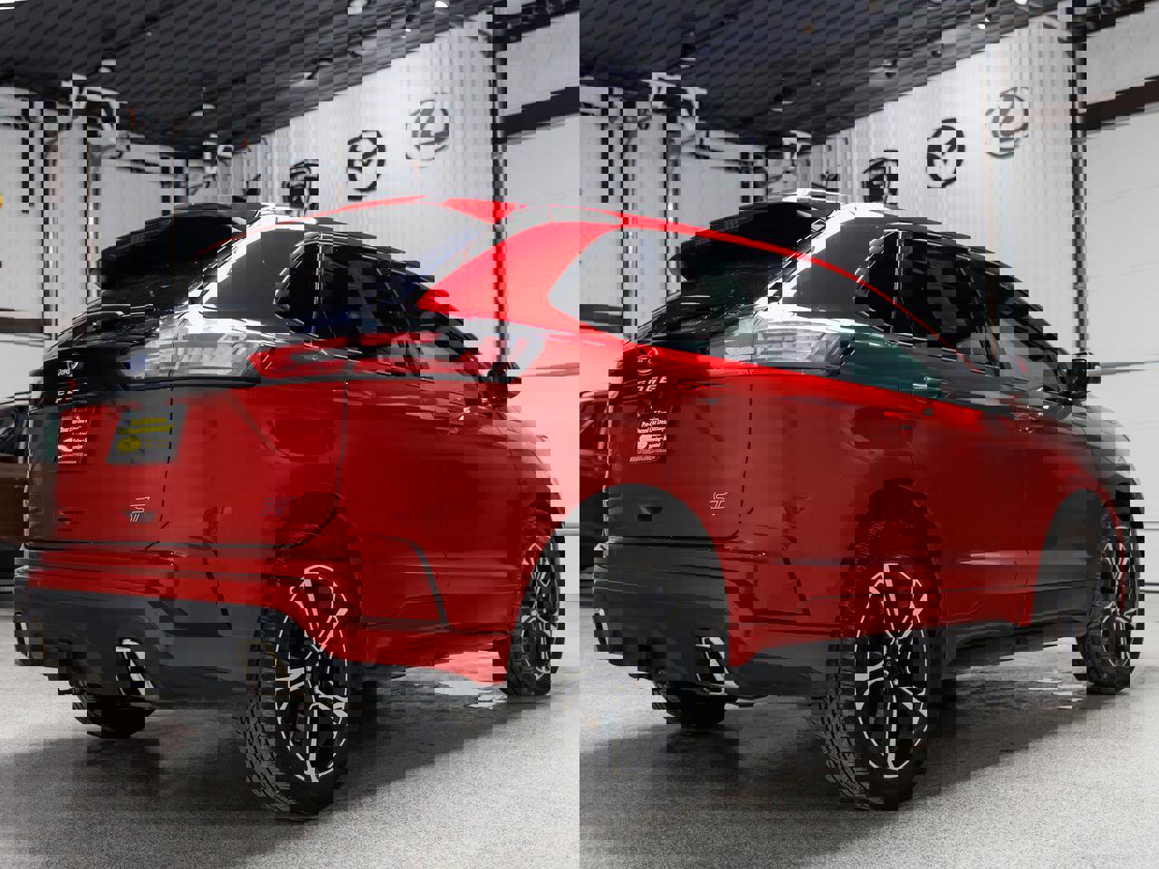 Used 2023 Ford Edge ST image 6