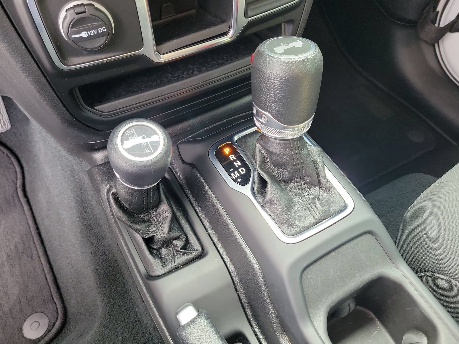 Used 2023 Jeep Wrangler Unlimited Sport AWD/4WD image 25