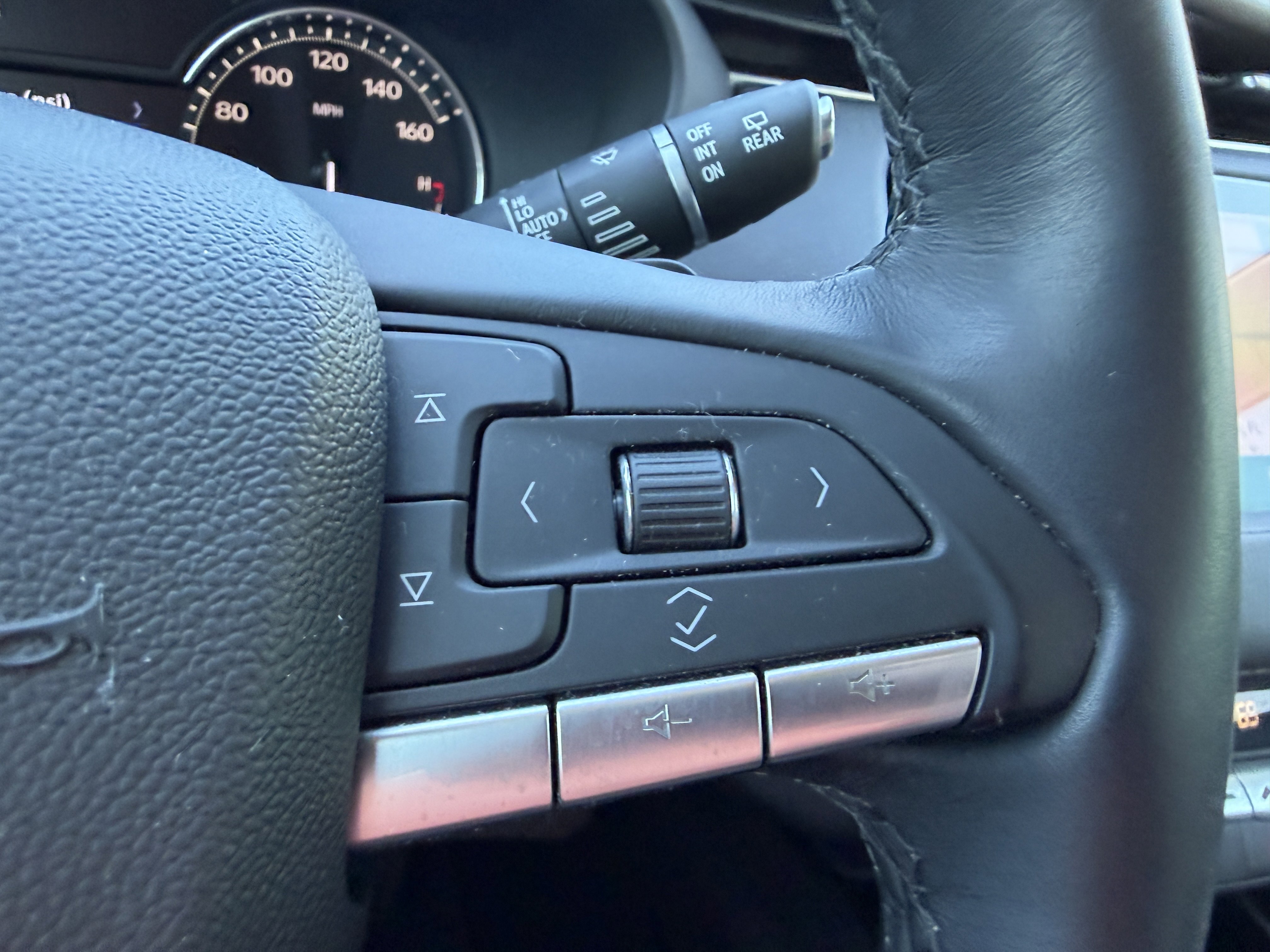 Used 2021 Cadillac XT4 Premium Luxury w/ Driver Awareness Package image 30