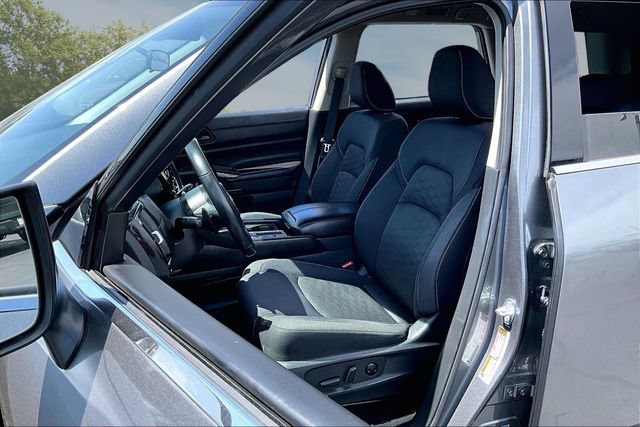 Certified 2024 Nissan Pathfinder SV FWD image 21