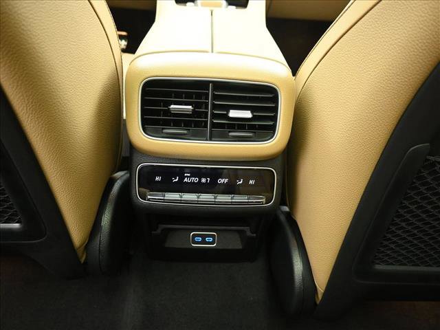 New 2026 Mercedes-Benz GLS 450 4MATIC image 22