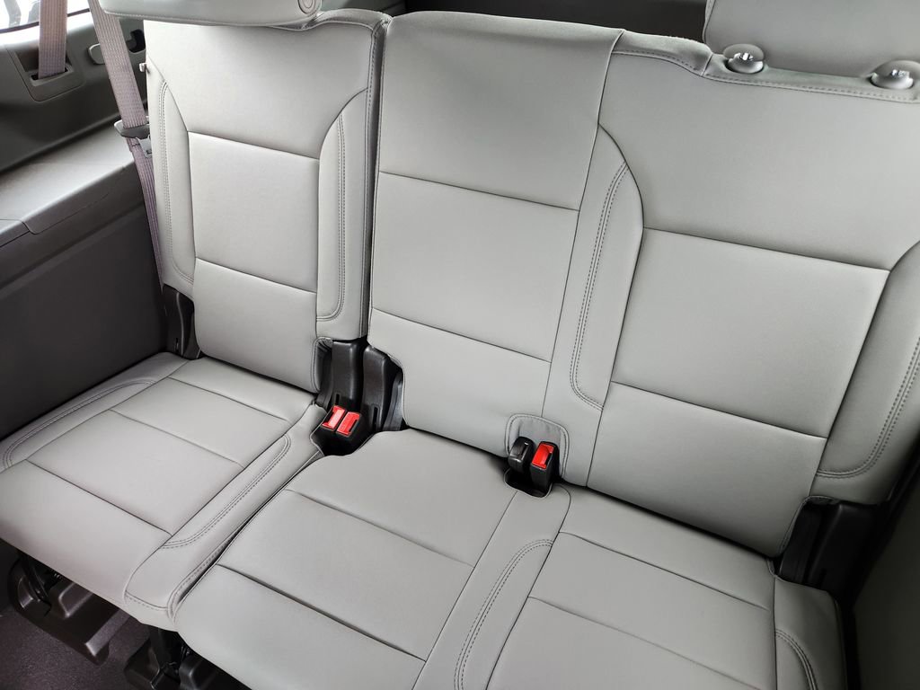 New 2026 Chevrolet Suburban LT w/ Comfort Package AWD/4WD image 11