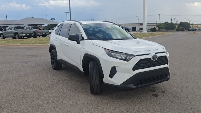 Used 2021 Toyota RAV4 LE AWD/4WD image 26
