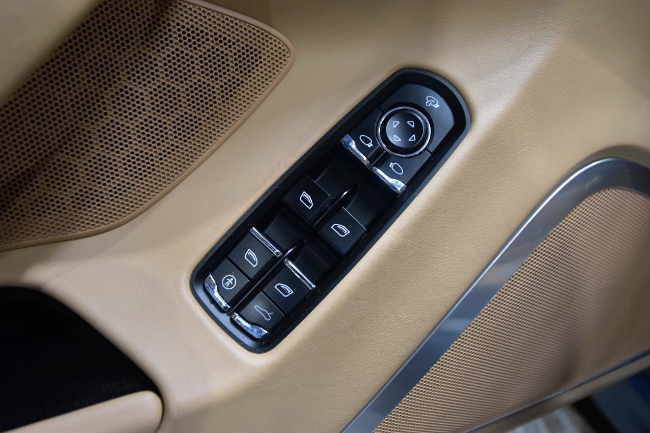 Used 2010 Porsche Panamera Turbo AWD/4WD image 12