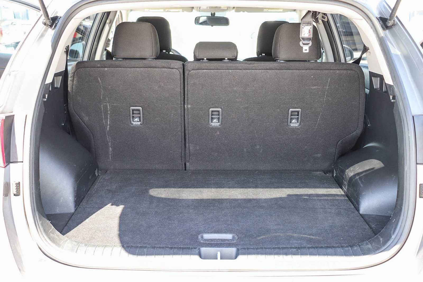 Used 2018 Kia Sportage LX FWD image 25
