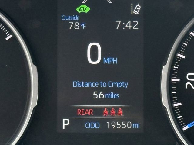 Used 2022 Toyota RAV4 XLE Premium image 17