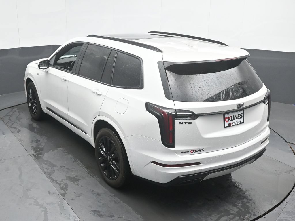 Used 2024 Cadillac XT6 Sport w/ LPO, ONYX Package AWD/4WD image 39