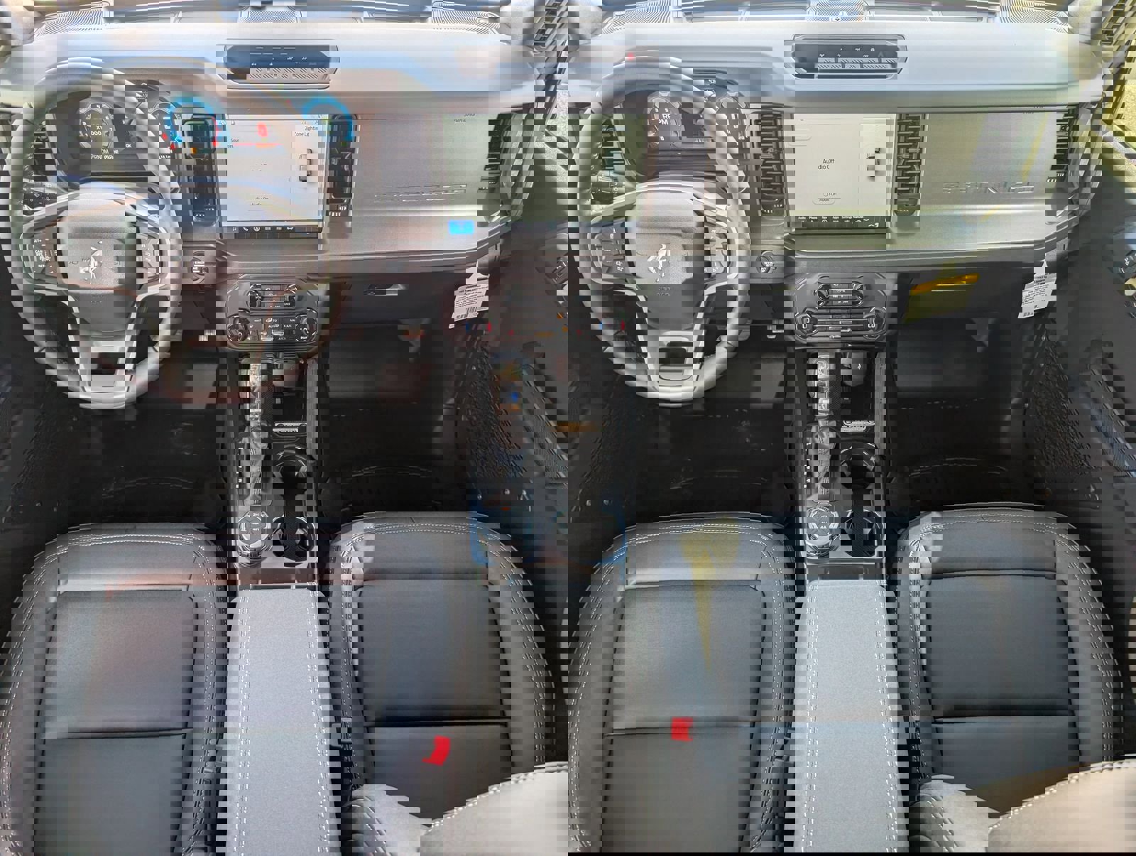 New 2026 Ford Bronco Badlands image 5