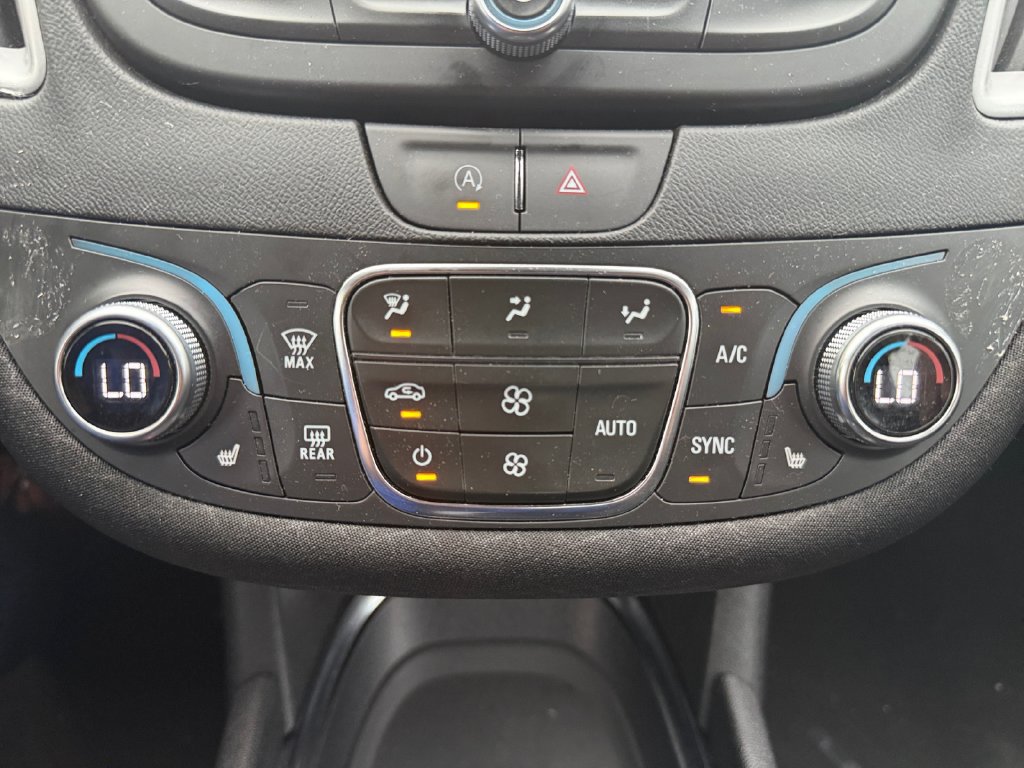 Used 2025 Chevrolet Malibu LT FWD image 32